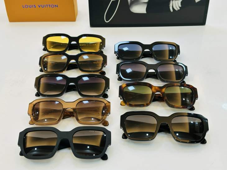 Picture of Louis Vuitton Sunglasses _SKUfw76015278fw